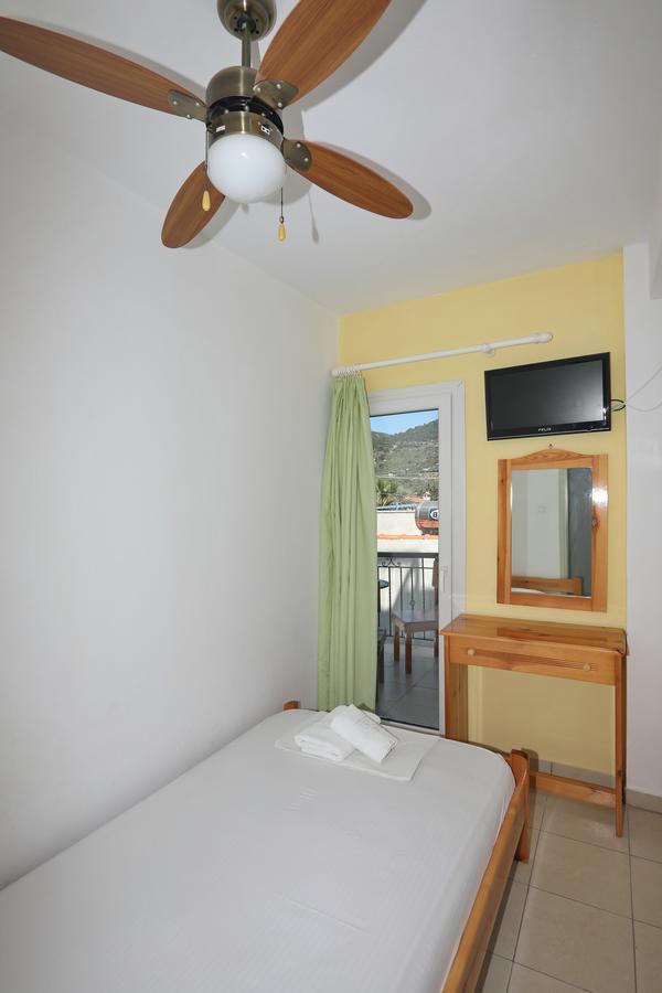 Hotel Aggeliki Skopelos stad Exteriör bild
